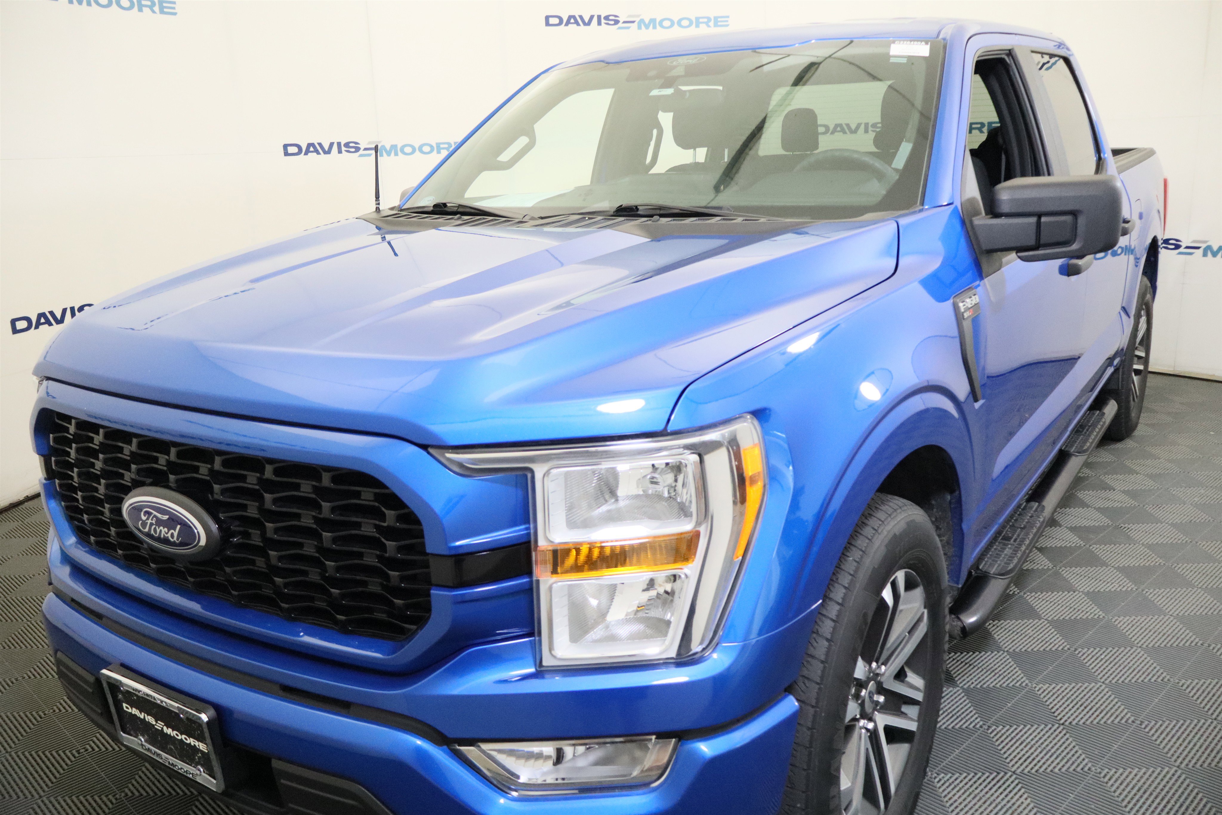 Used 2021 Ford F150 XL w/ STX Appearance Package RWD image 12