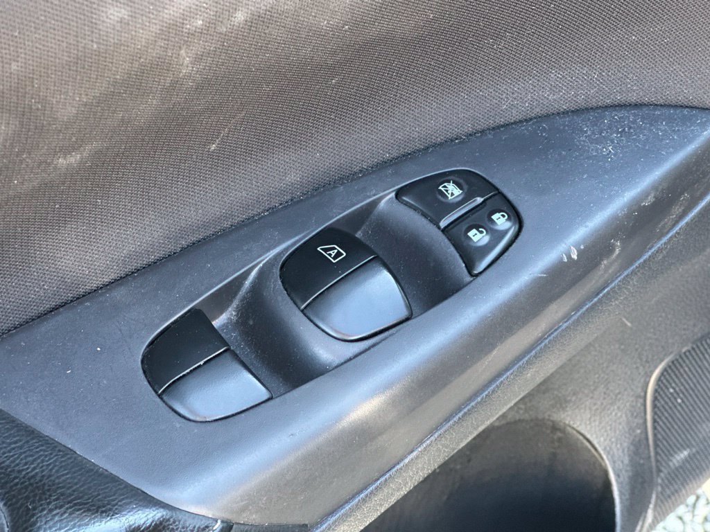 Used 2018 Nissan Sentra SV FWD image 15