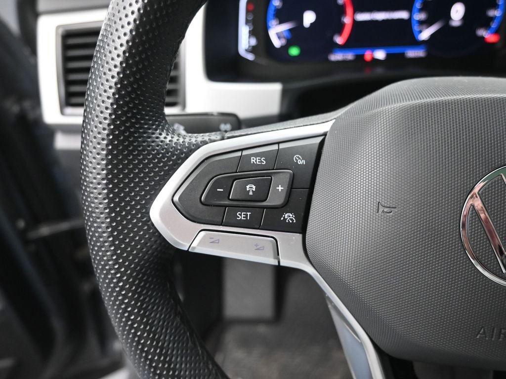 Used 2021 Volkswagen Atlas Cross Sport SEL R-Line image 29