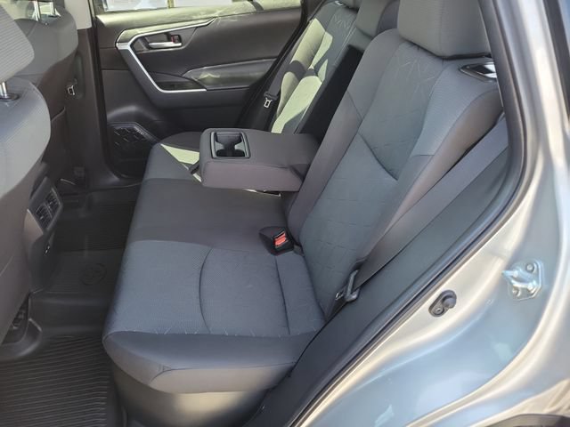 Used 2025 Toyota RAV4 XLE AWD/4WD image 26