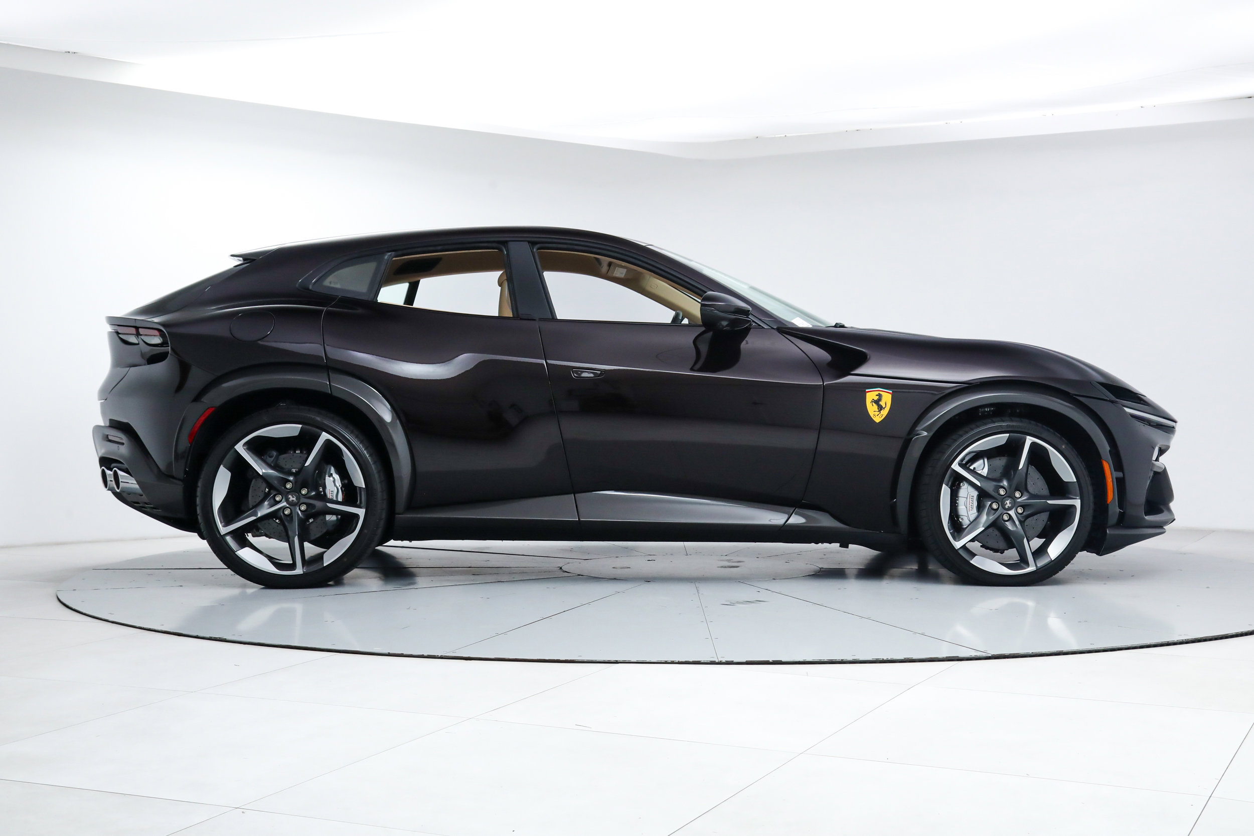 Certified 2025 Ferrari Purosangue AWD/4WD image 10