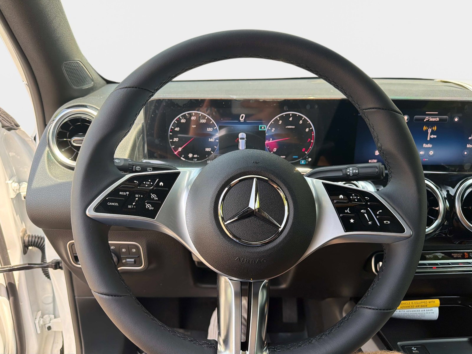 New 2026 Mercedes-Benz GLB 250 image 24