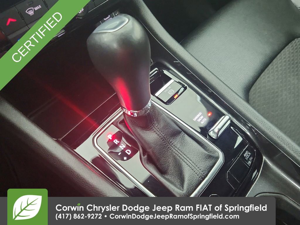 Certified 2024 Jeep Compass Latitude image 28