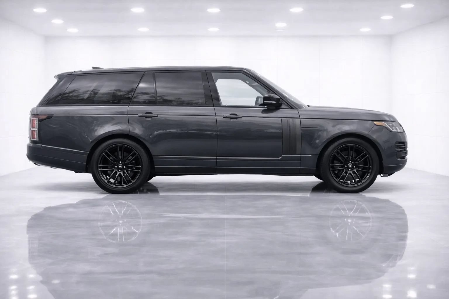 Used 2020 Land Rover Range Rover AWD/4WD image 6