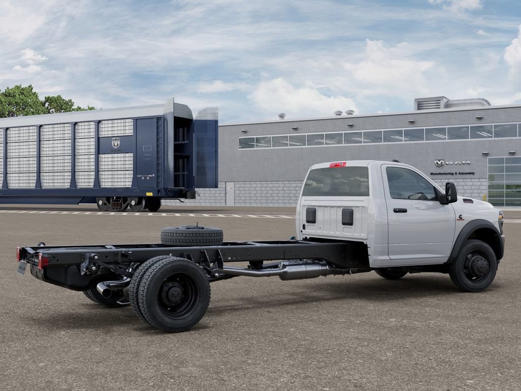 New 2025 RAM 5500 Tradesman w/ Max Tow Package AWD/4WD image 4
