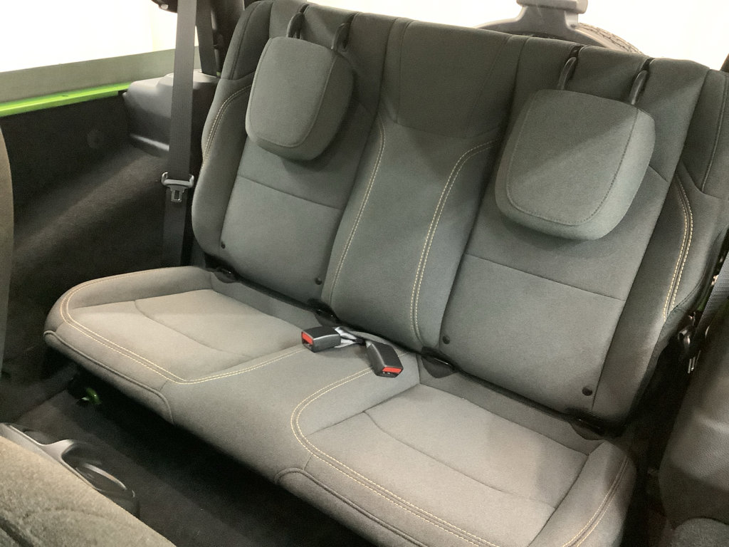 Used 2025 Jeep Wrangler Sport image 12