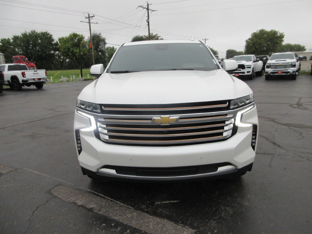 Certified 2023 Chevrolet Tahoe High Country w/ Premium Package 2 AWD/4WD image 13