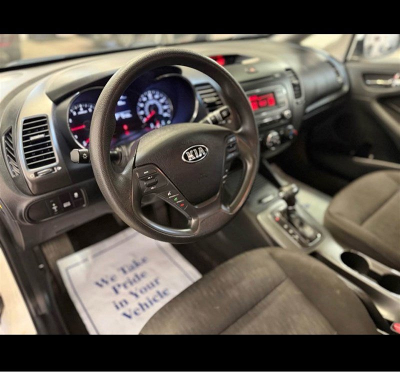 Used 2016 Kia Forte LX image 14