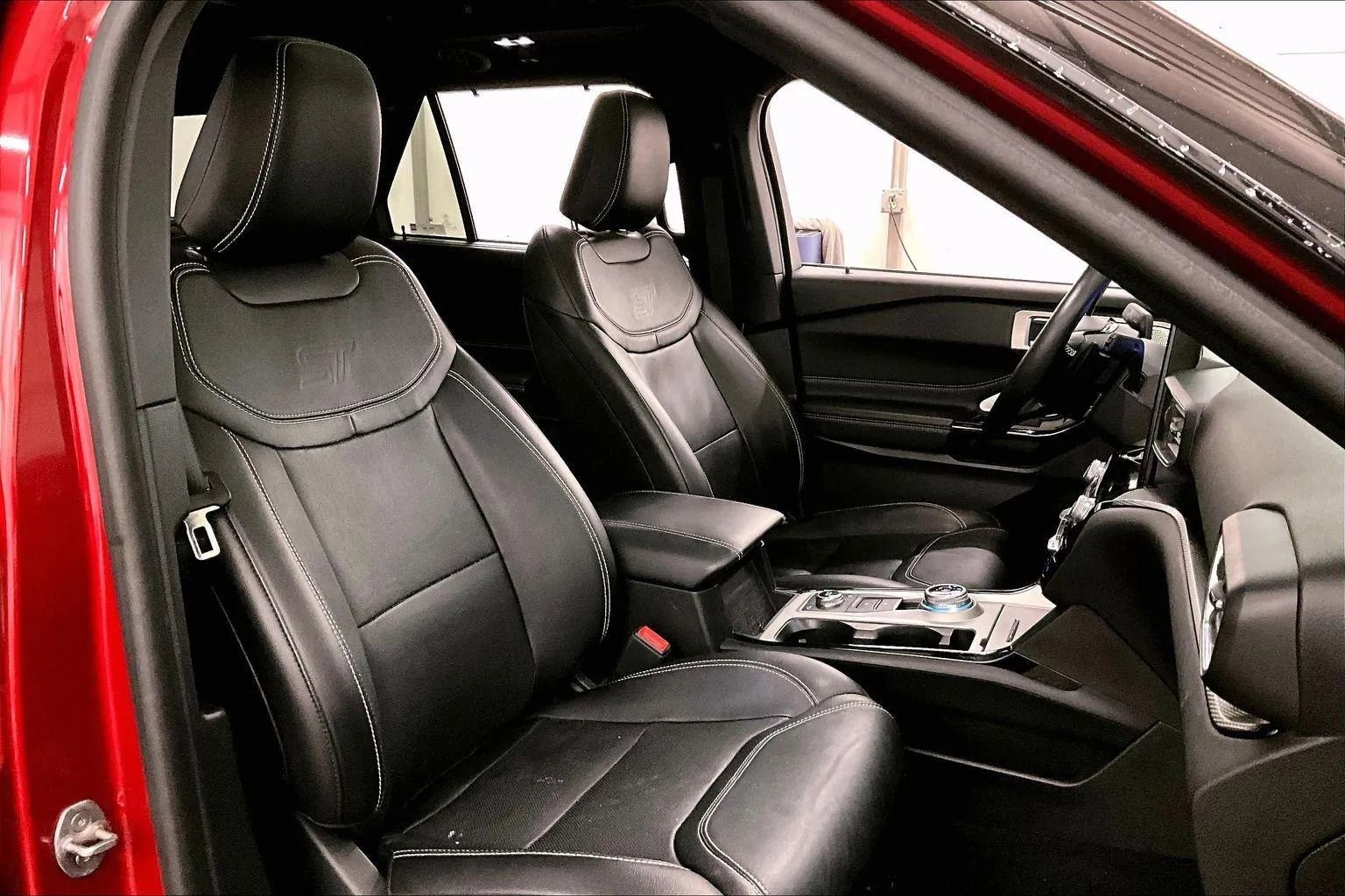 Certified 2023 Ford Explorer ST w/ Equipment Group 401A image 7