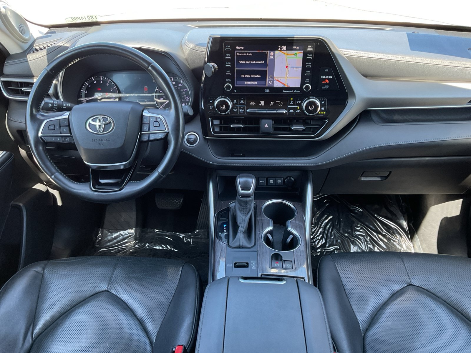 Used 2020 Toyota Highlander Limited FWD image 10