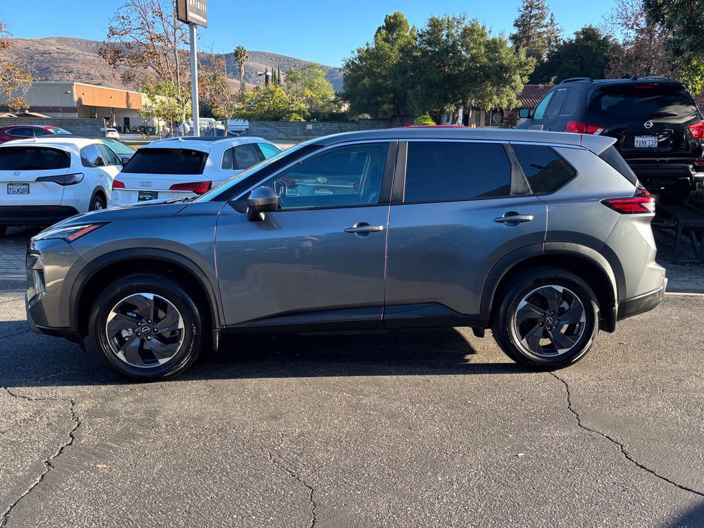 Certified 2026 Nissan Rogue SV FWD image 6