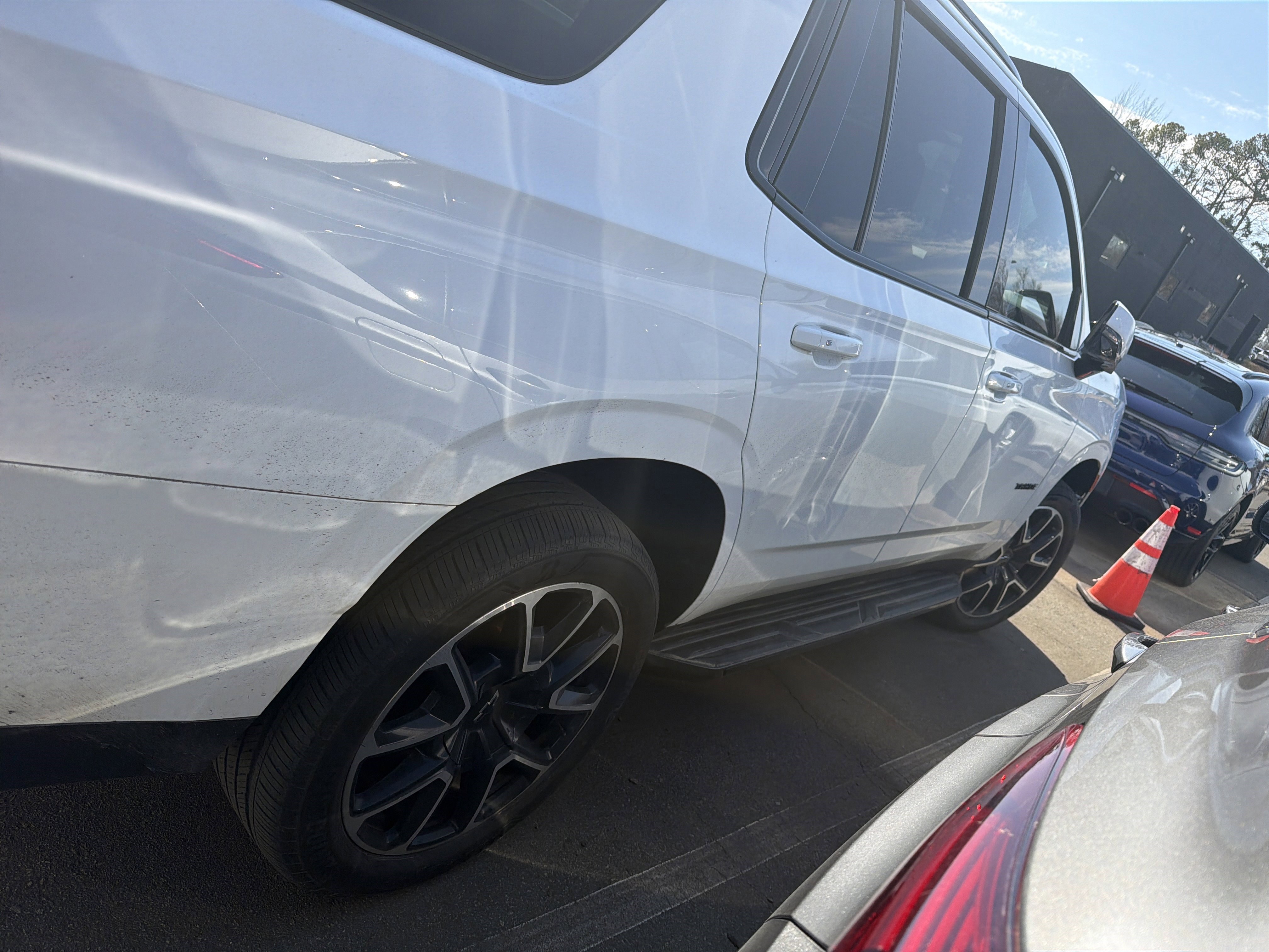 Used 2021 Chevrolet Tahoe RST w/ Luxury Package image 11