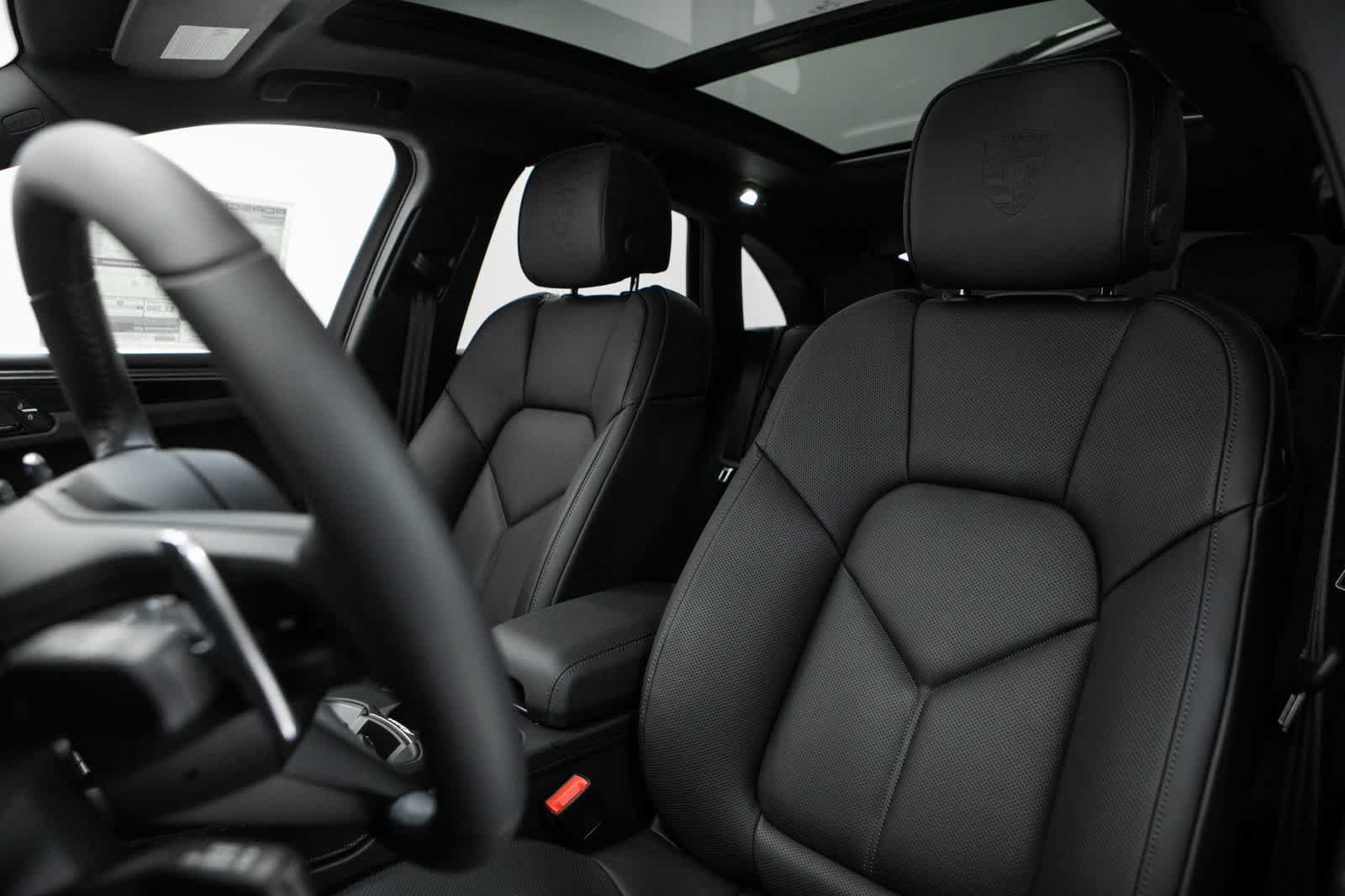 New 2026 Porsche Macan S AWD/4WD image 5