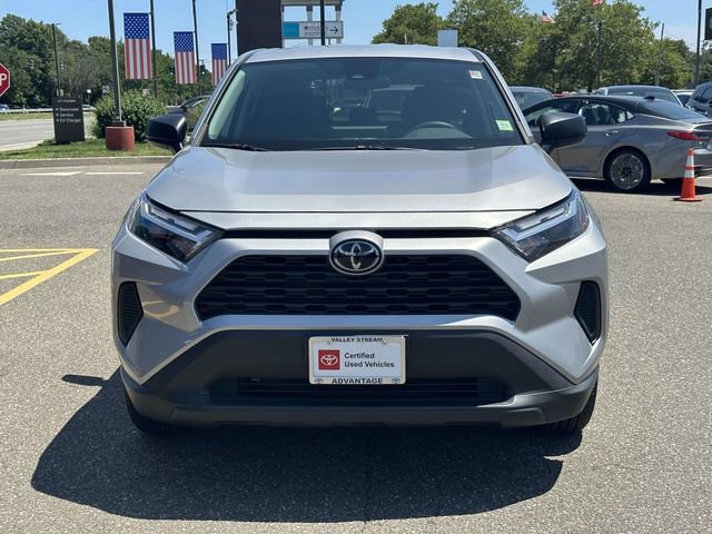 Used 2023 Toyota RAV4 LE AWD/4WD video 2