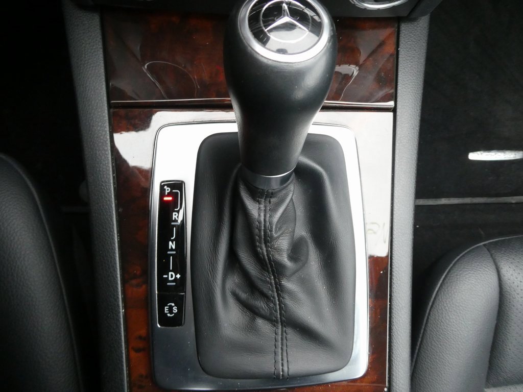 Used 2012 Mercedes-Benz C 300 4MATIC Sedan image 8