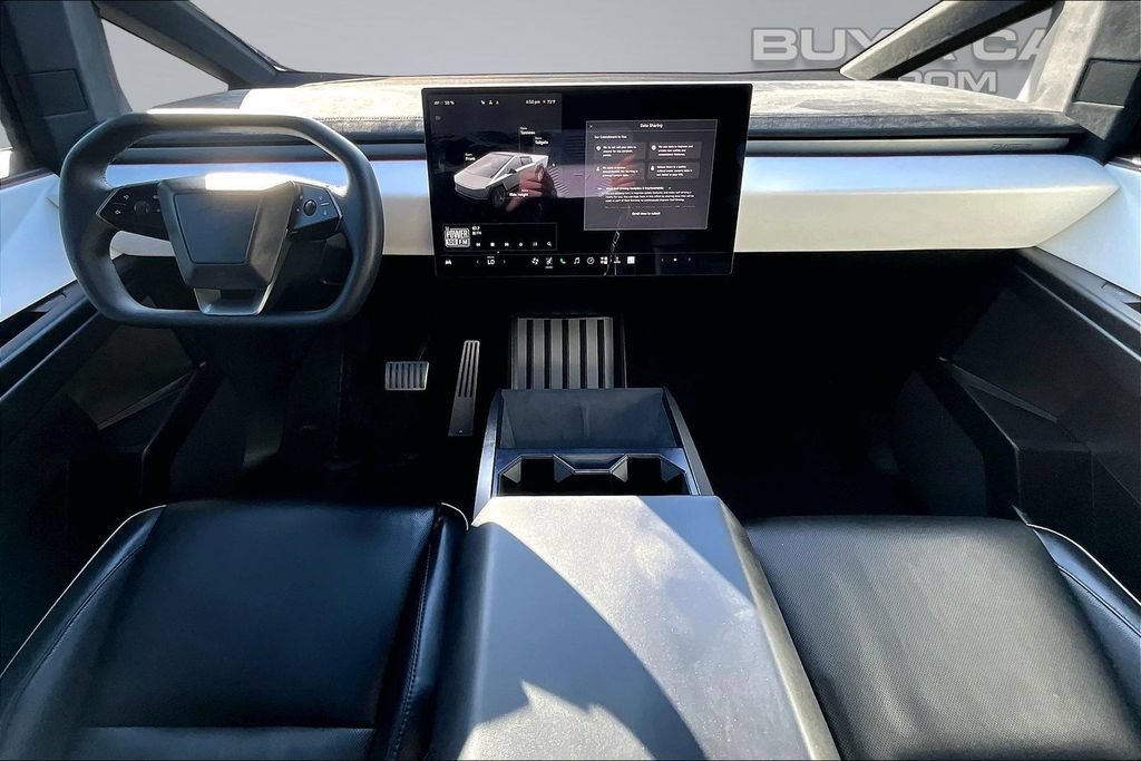 Used 2024 Tesla Cybertruck Cyberbeast AWD/4WD image 15