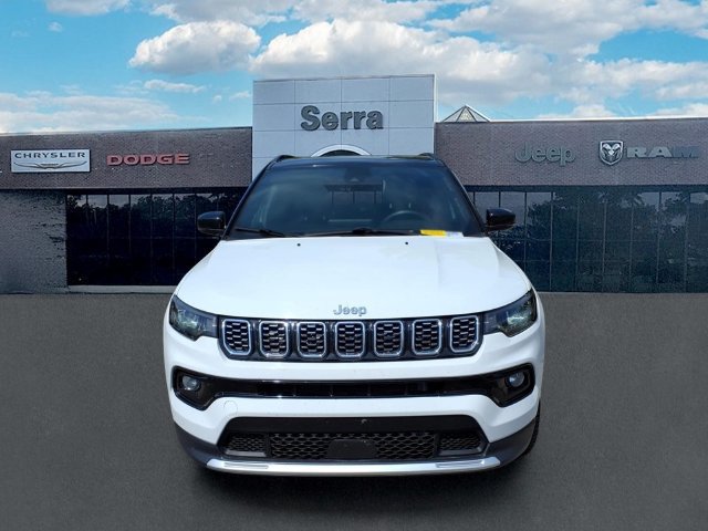 Used 2024 Jeep Compass Limited AWD/4WD image 2