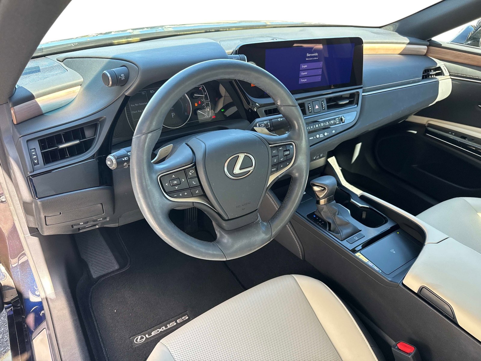 Used 2025 Lexus ES 350 w/ Premium Package FWD image 21