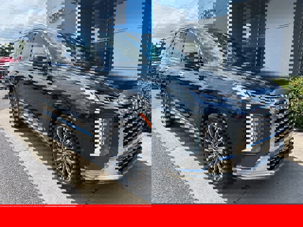 Used 2024 Hyundai Palisade Calligraphy image 3