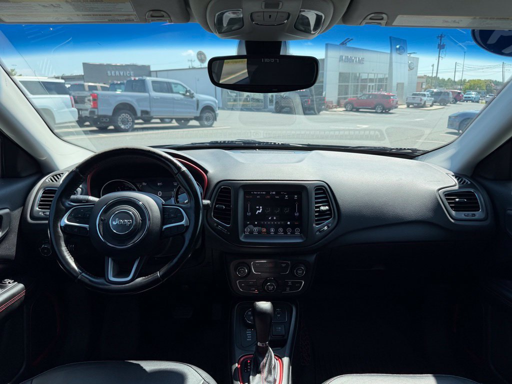 Used 2019 Jeep Compass Trailhawk w/ Cold Weather Group AWD/4WD image 38