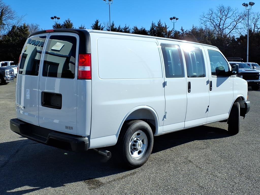 New 2025 Chevrolet Express 2500 w/ Driver Convenience Package RWD image 4