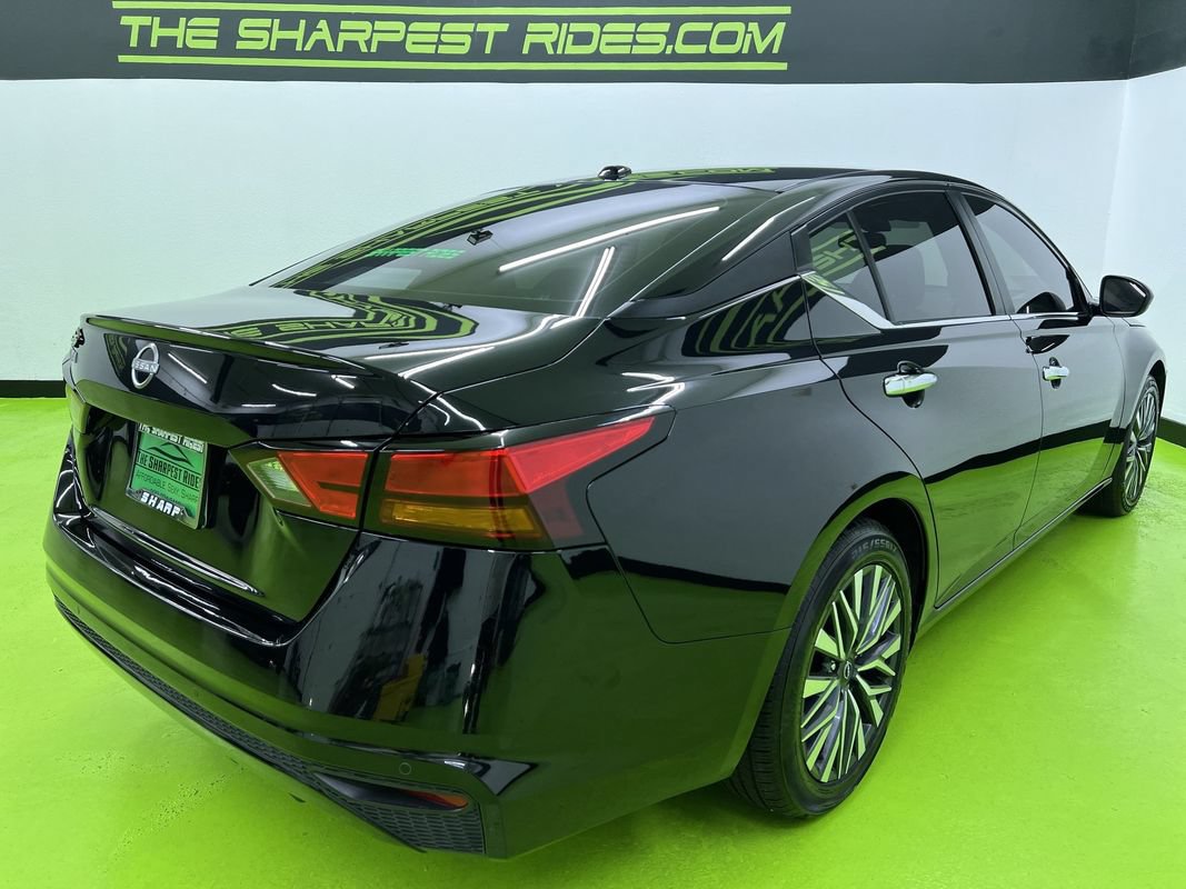Used 2025 Nissan Altima 2.5 SV FWD image 10