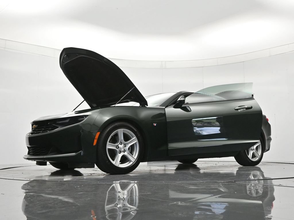 Used 2020 Chevrolet Camaro LT RWD image 44