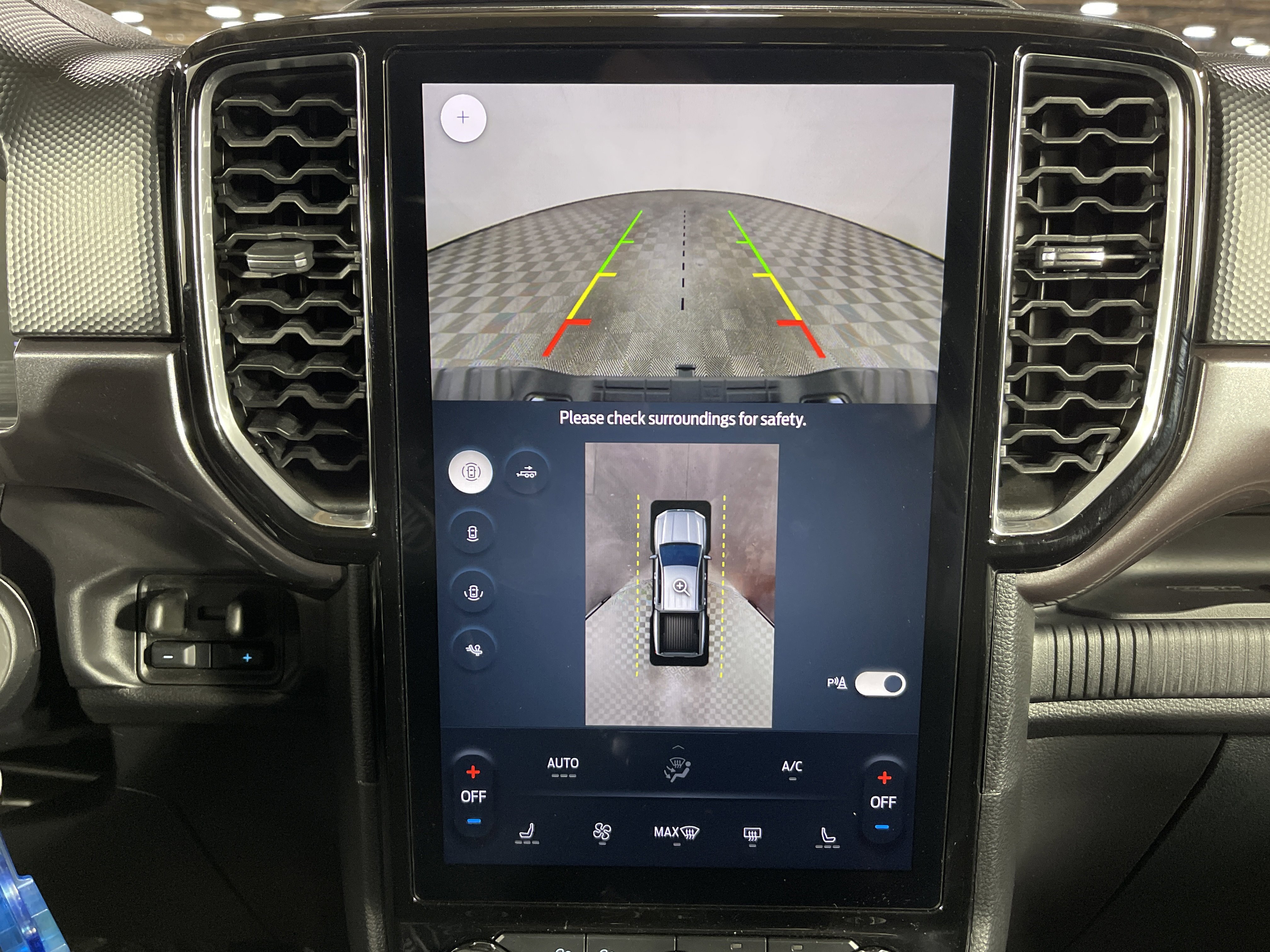 Used 2025 Ford Ranger XLT image 24