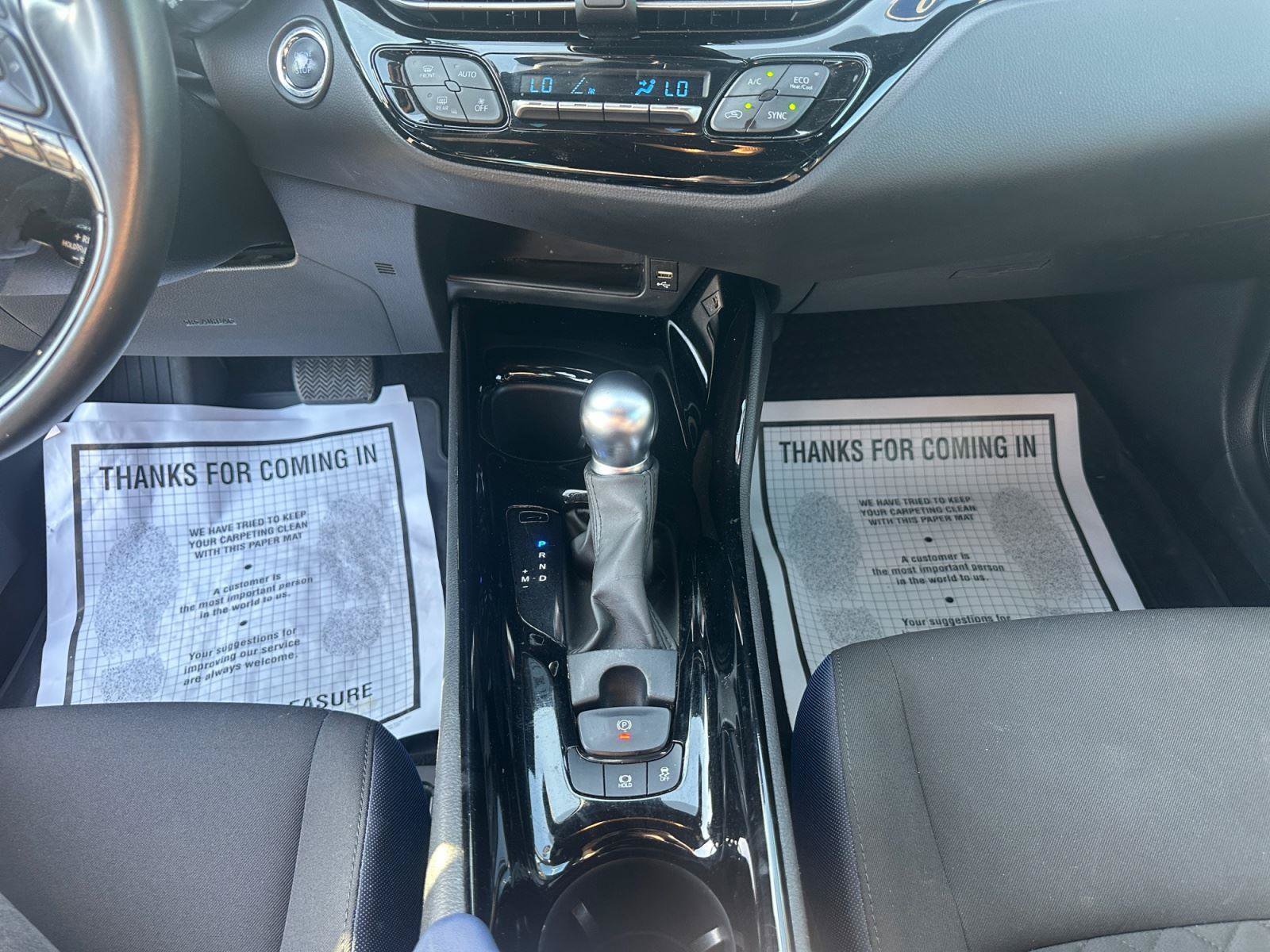Used 2022 Toyota C-HR XLE FWD image 21
