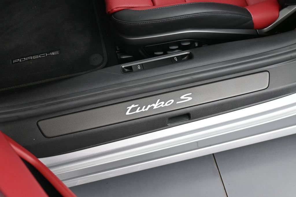 Used 2026 Porsche 911 Turbo S AWD/4WD image 17