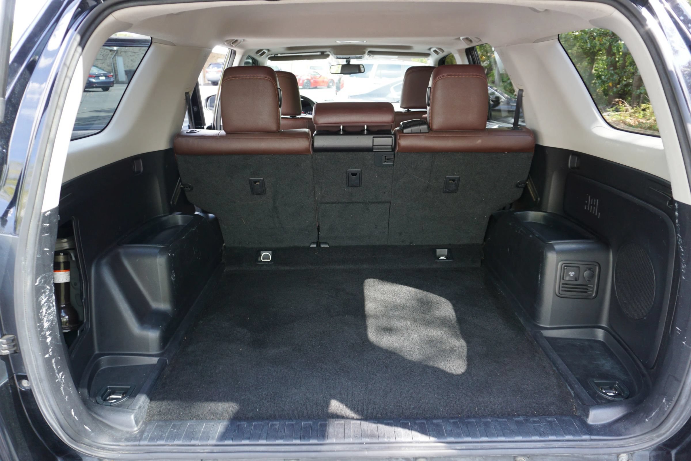 Used 2016 Toyota 4Runner Limited RWD image 16