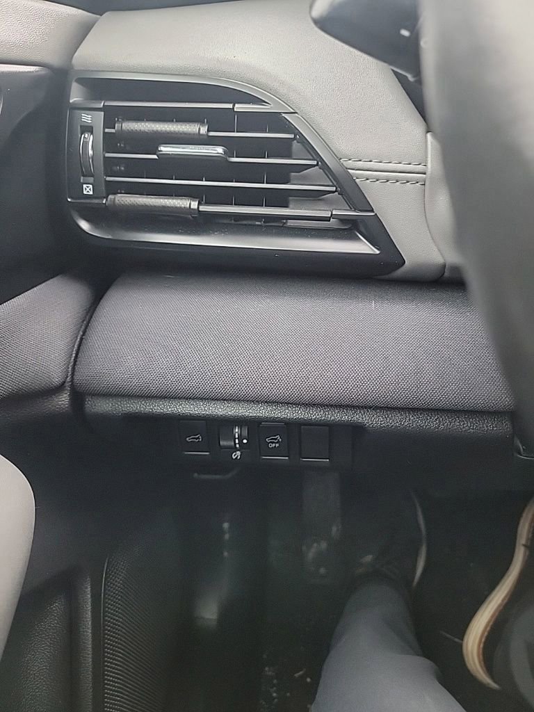 Used 2023 Subaru Outback Premium image 40