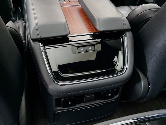 Used 2023 Lincoln Navigator L Reserve image 27