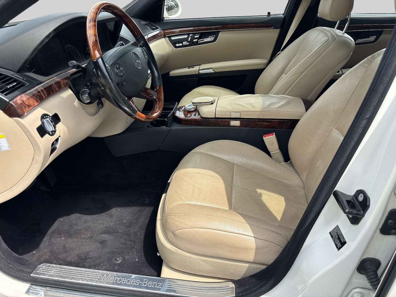 Used 2009 Mercedes-Benz S 550 4MATIC image 9