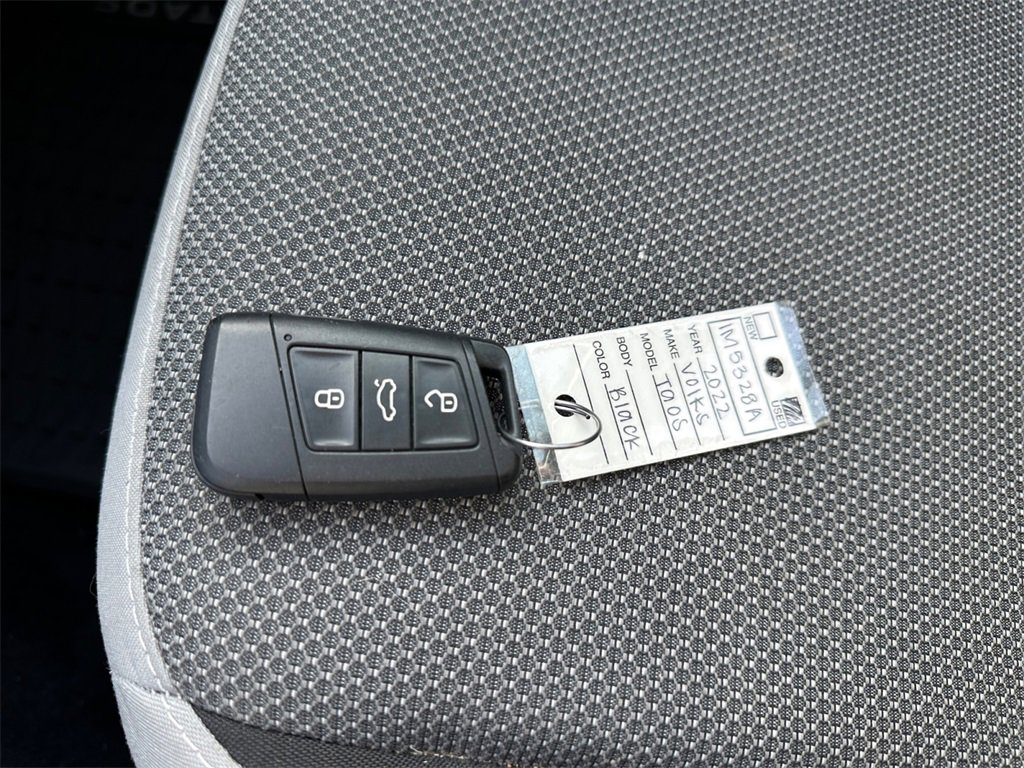 Used 2022 Volkswagen Taos S image 32