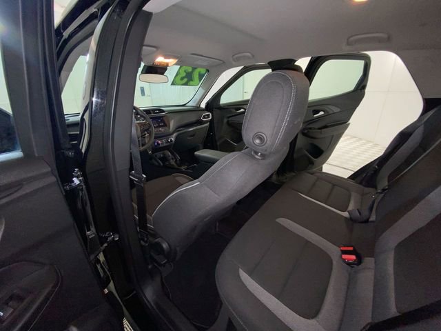 Used 2023 Chevrolet TrailBlazer LS AWD/4WD image 29