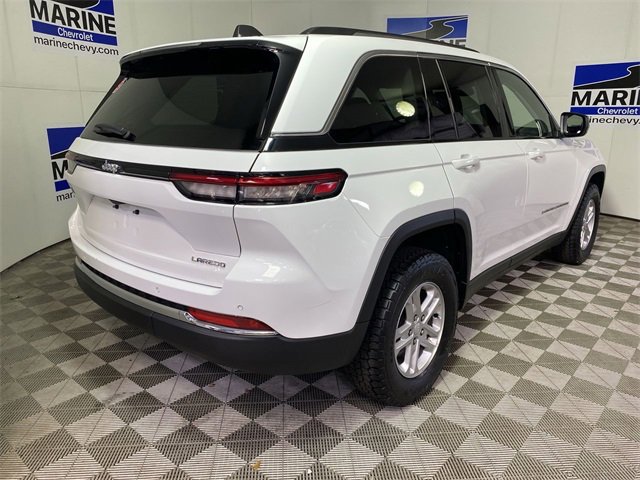 Used 2023 Jeep Grand Cherokee Laredo w/ Luxury Tech Group I image 13