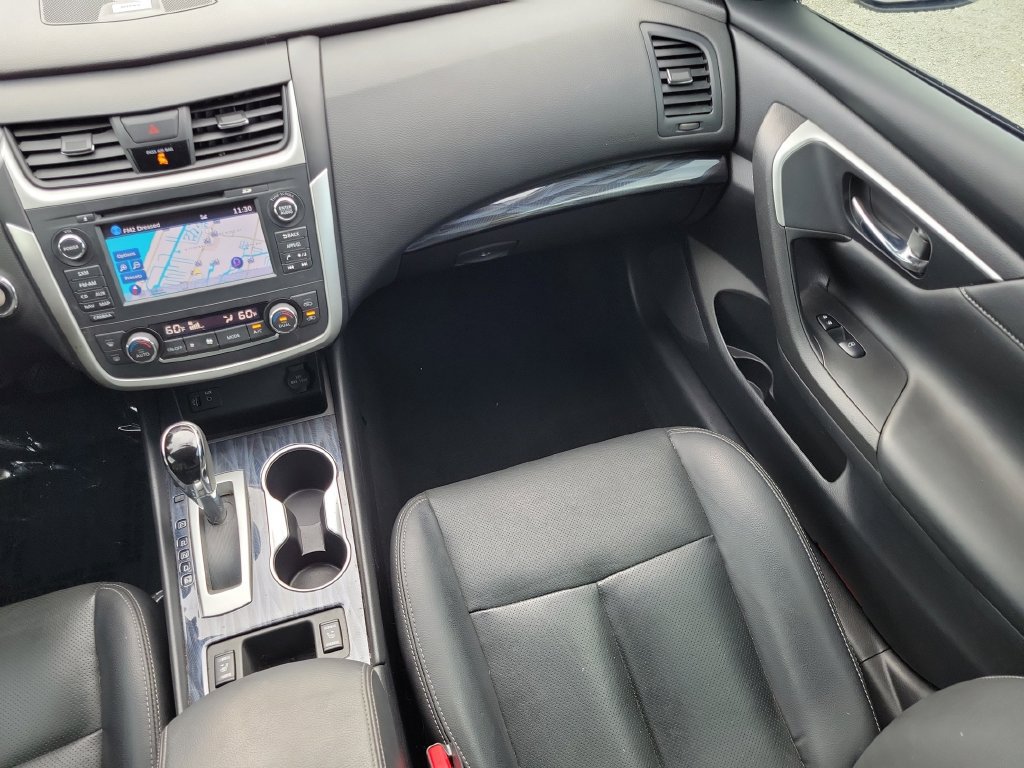 Used 2016 Nissan Altima 2.5 SL w/ 2.5 Technology w/LED Package FWD image 23