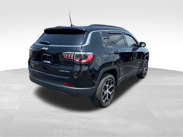 Used 2024 Jeep Compass Limited w/ Sun and Sound Group AWD/4WD image 7
