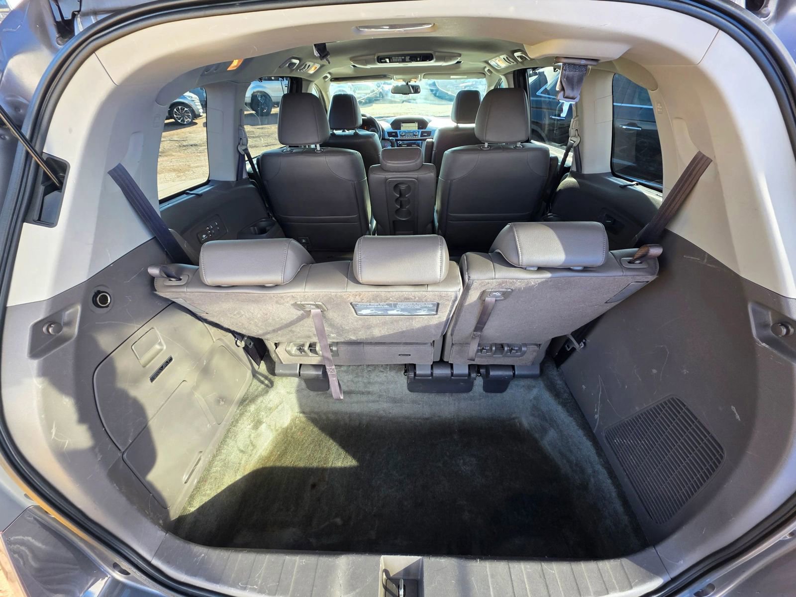 Used 2016 Honda Odyssey Touring Elite image 7