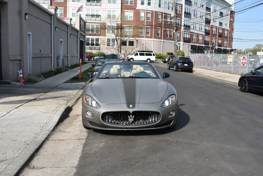 Used 2013 Maserati GranTurismo Convertible RWD image 3