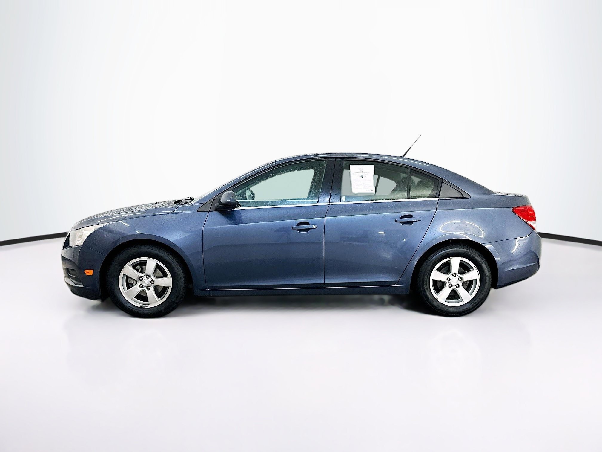 Used 2013 Chevrolet Cruze LT FWD image 4