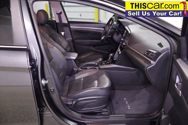 Used 2020 Hyundai Elantra Limited w/ Cargo Package (C1) FWD image 26