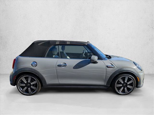 Used 2022 MINI Cooper S image 4
