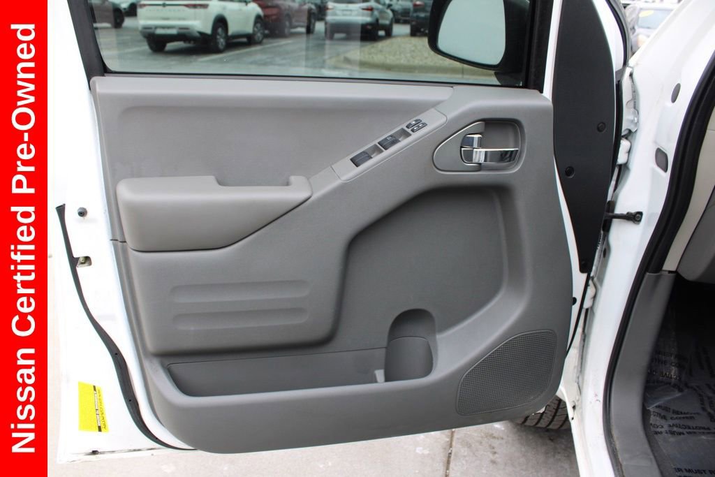 Certified 2021 Nissan Frontier SV image 18