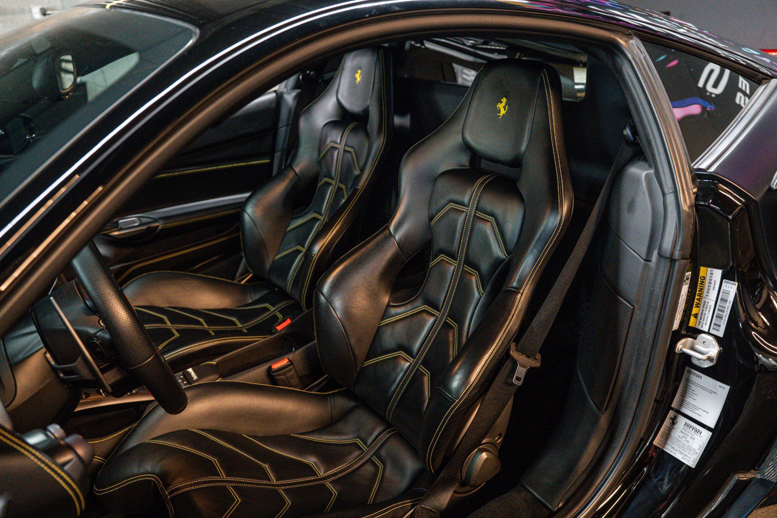 Used 2016 Ferrari 488 GTB RWD image 8
