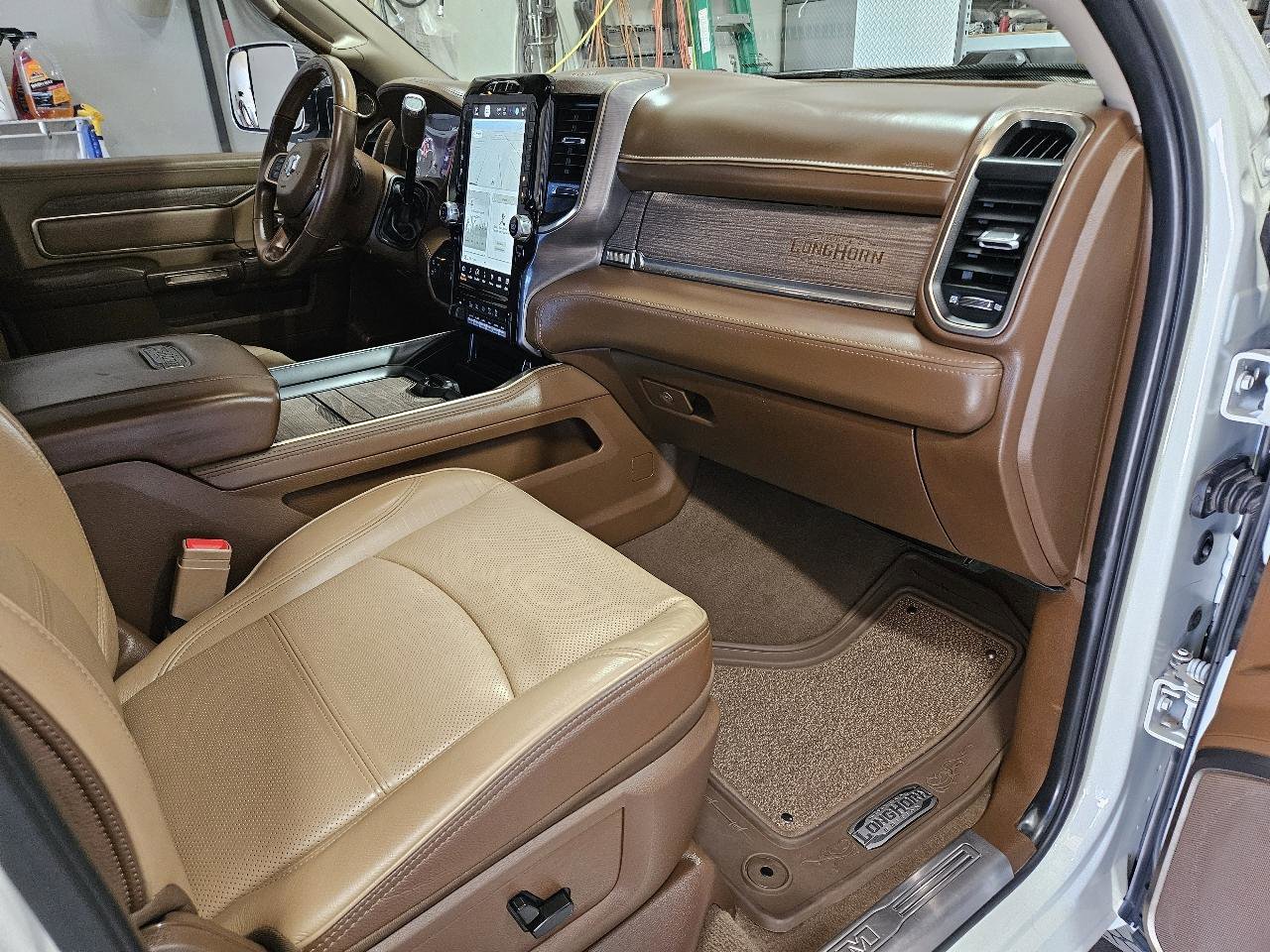 Used 2022 RAM 3500 Limited AWD/4WD image 29