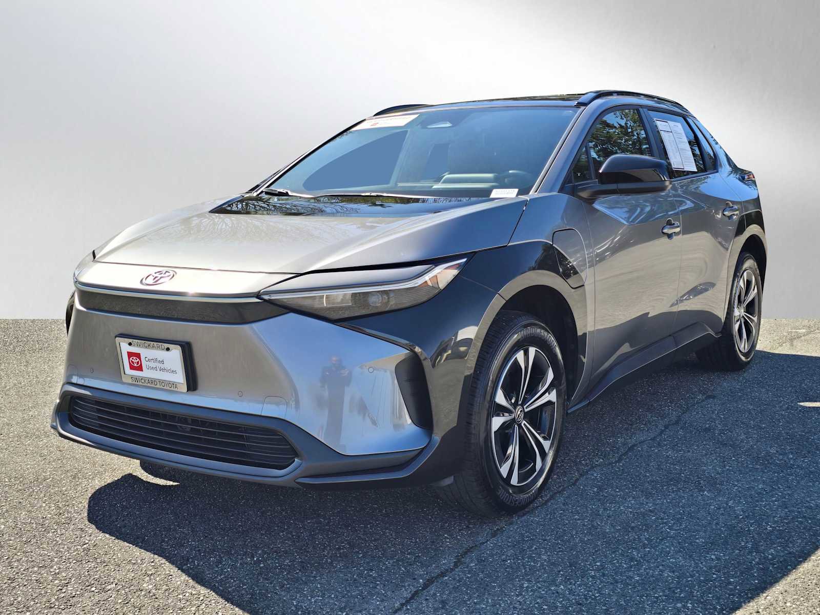 Certified 2023 Toyota bZ4X XLE w/ Weather Package AWD/4WD image 7