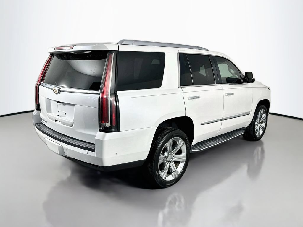 Used 2020 Cadillac Escalade Premium Luxury AWD/4WD image 7