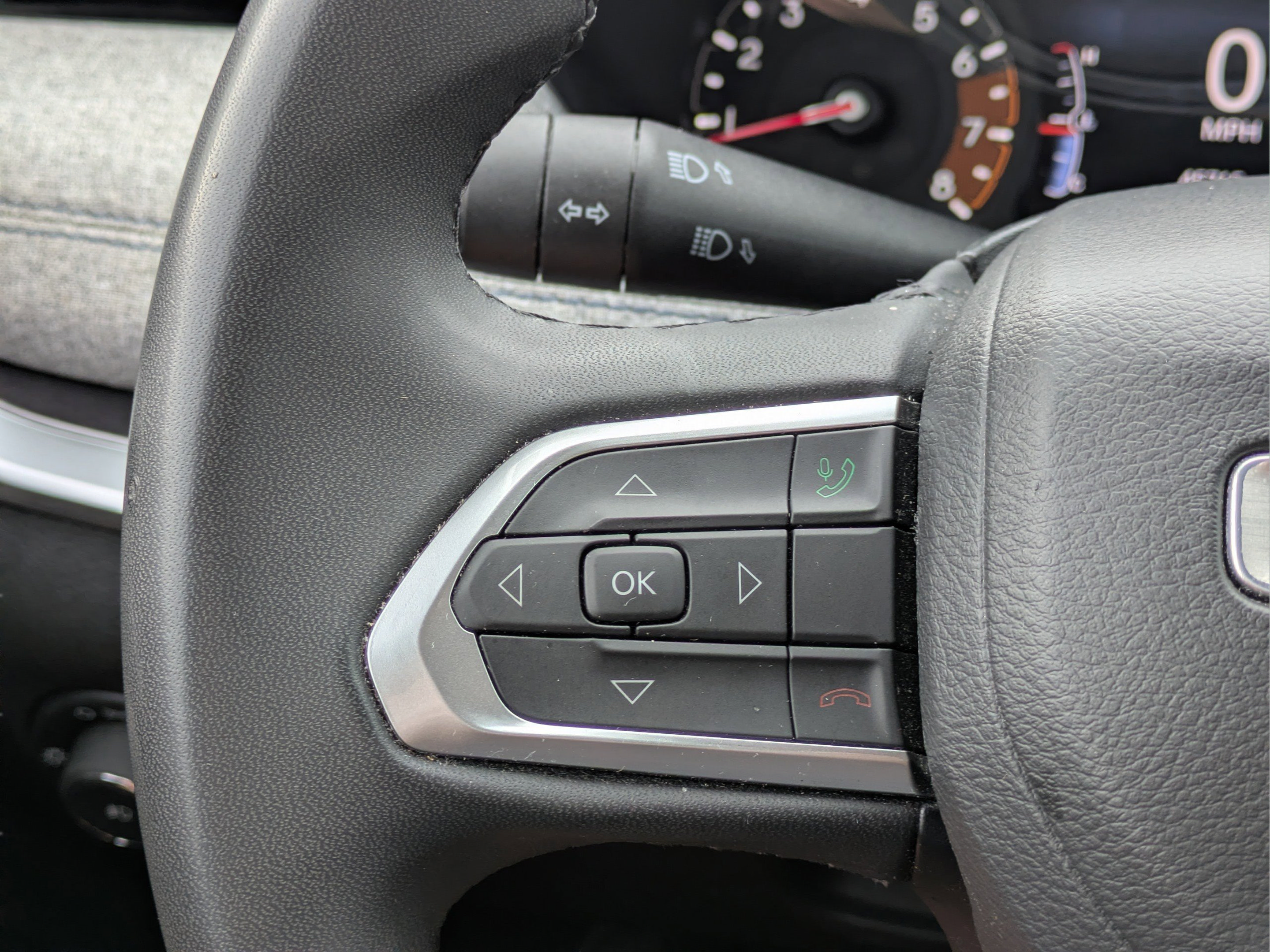 Used 2024 Jeep Compass Latitude AWD/4WD image 23